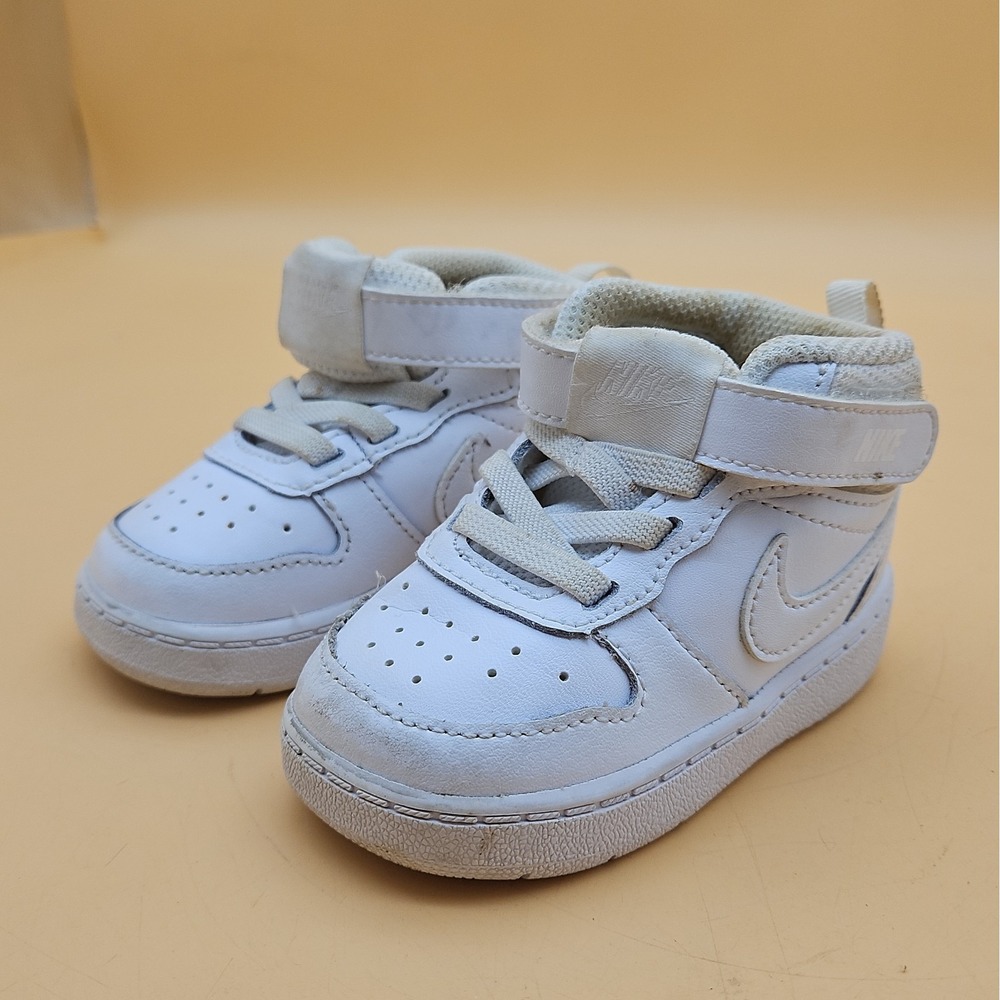 Toddler Size 4 Nike Court Borough MID 2 Leather CD7784-100 White Authentic